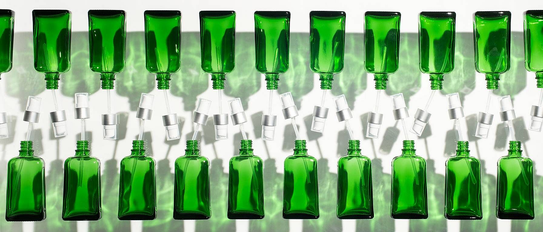 Image of green weleda gladd bottles and tops