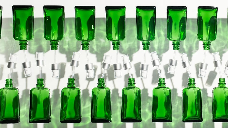 Image of green weleda gladd bottles and tops