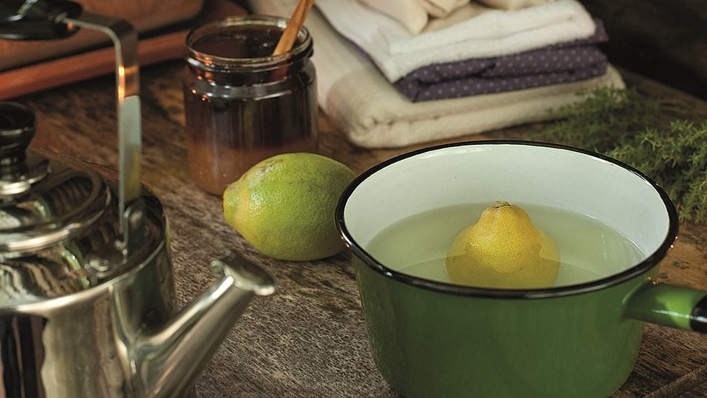 Hot lemon water
